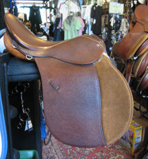 Courbette || Pandur All Purpose Jump Saddle || 18"