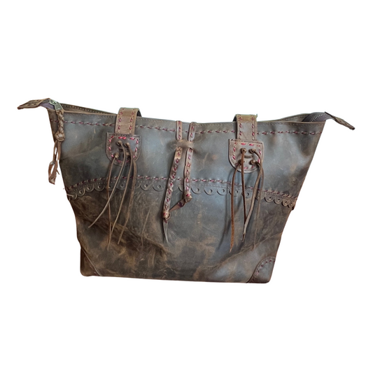 Pranee Dakota Shoulder Bag || Classic