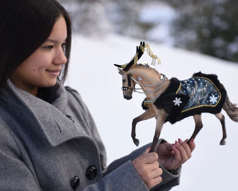 Breyer 2023 Holiday Horse || Highlander || RETIRED
