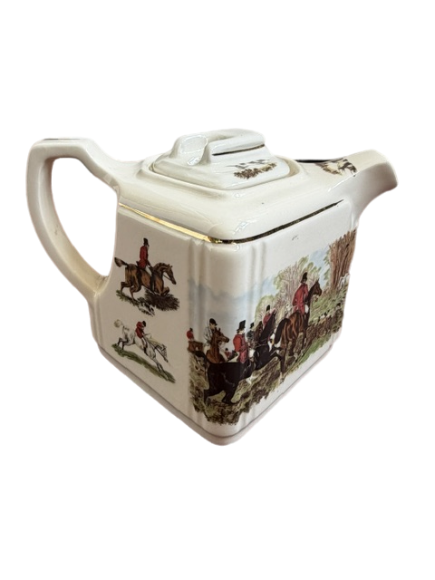 Hunt Scene Tea Pot
