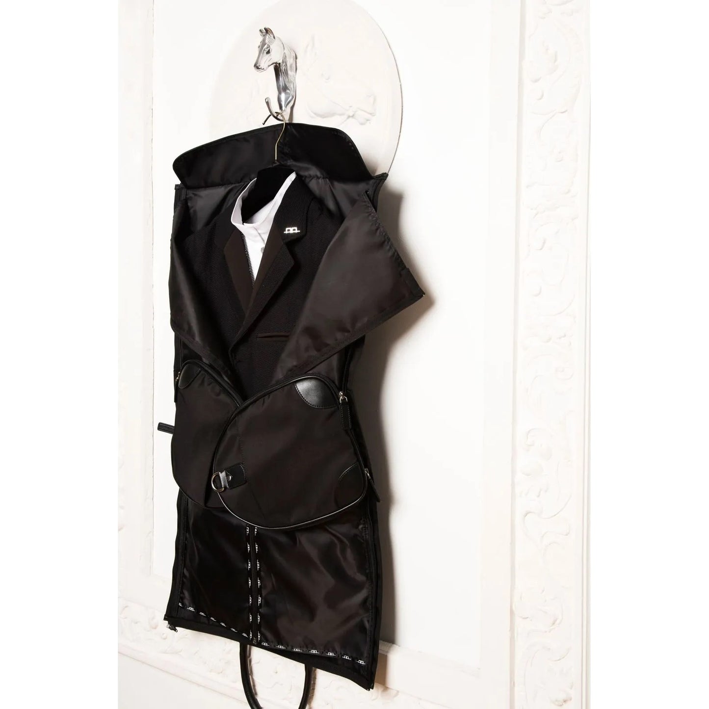 Laura's Loft || Horseware "AA" || Weekend Garment Bag