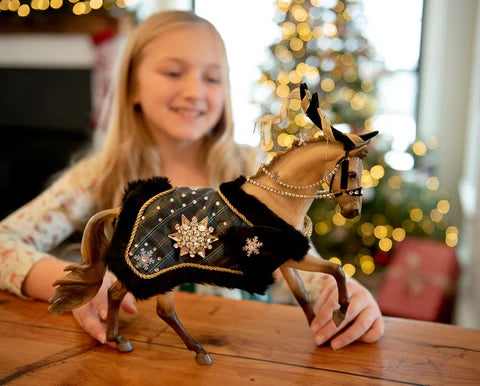 Breyer 2023 Holiday Horse || Highlander || RETIRED