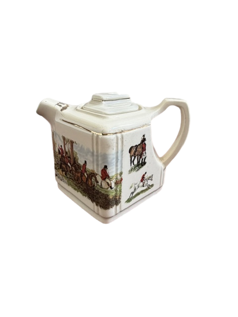 Hunt Scene Tea Pot