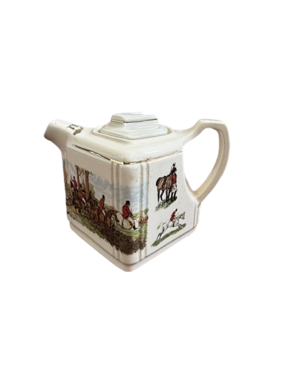 Hunt Scene Tea Pot