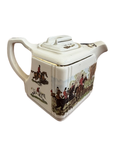 Hunt Scene Tea Pot