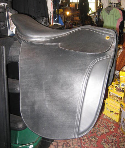 Excelle Lane Fox Saddle || 22" w/Wellep Adj. Bars & Padded Flap