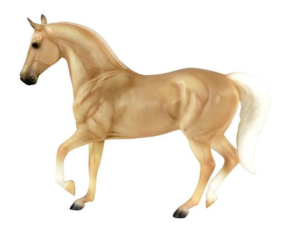 Breyer || Palomino Morgan Horse || RETIRED