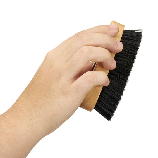 EZI-GROOM Beech Wood Face Brush